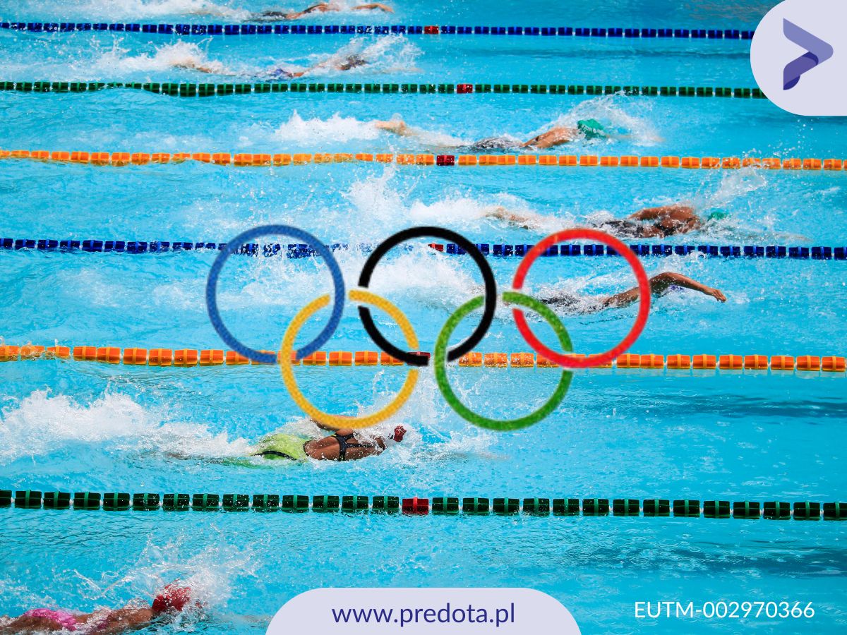 Basen podczas zawodów w pływaniu - ilustracja do artykułu o tym czym są prawa do oznaczeń olimpijskich.