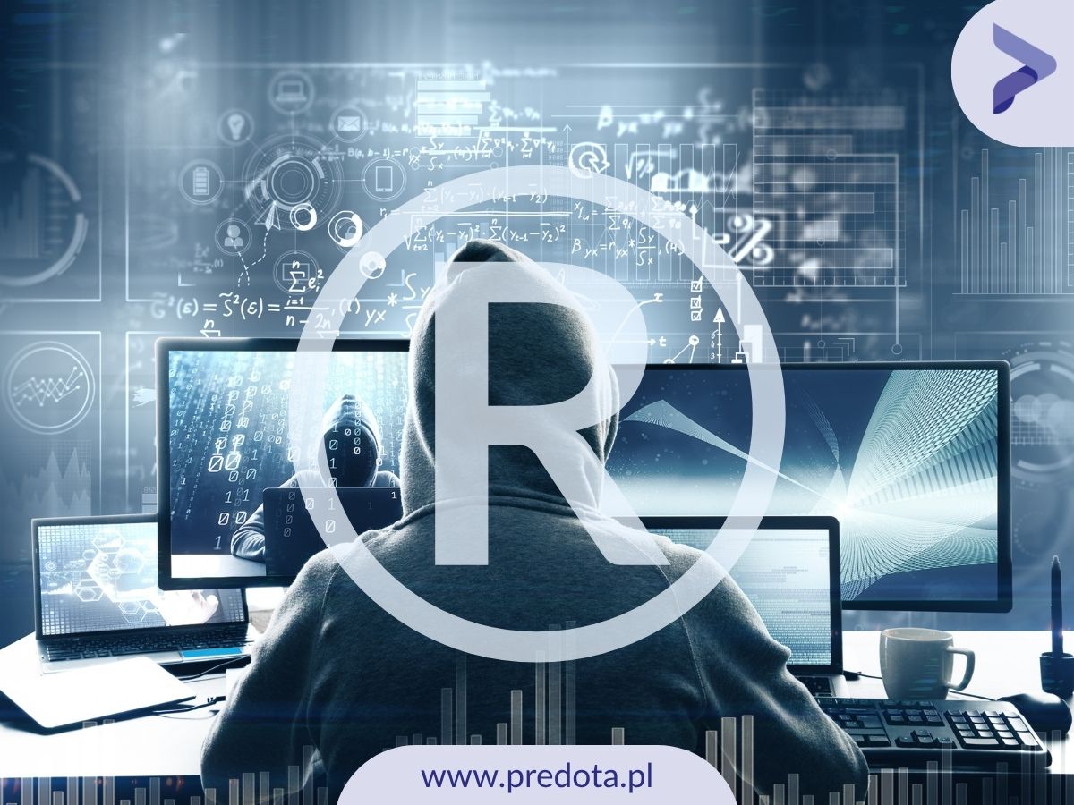 haker na tle monitorów komputera - ilustracja do artykułu o tym czym są oszustwa na znak towarowy