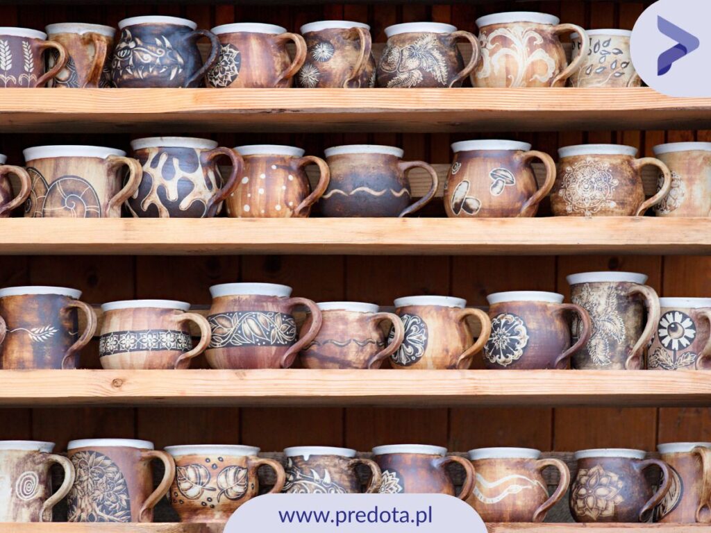 Kubki jesienne - wizualizacja do artykułu o tym ile kosztuje wzór przemysłowy